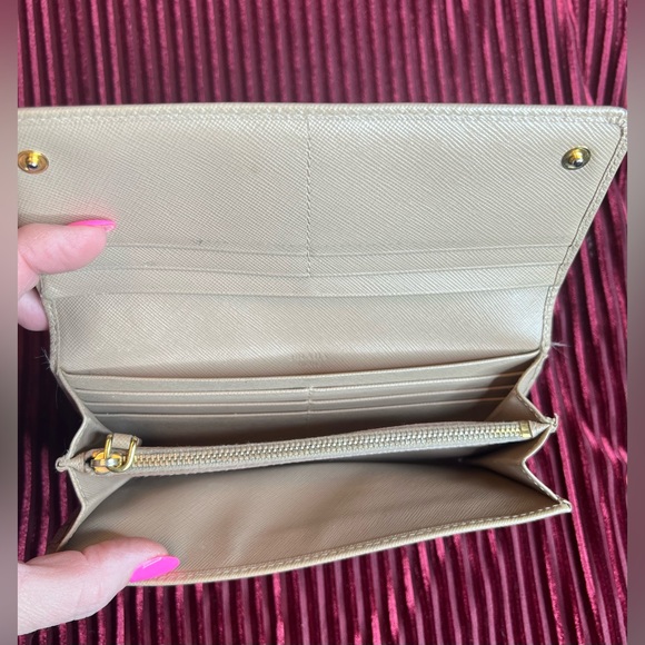 Prada wallet - Picture 7 of 15
